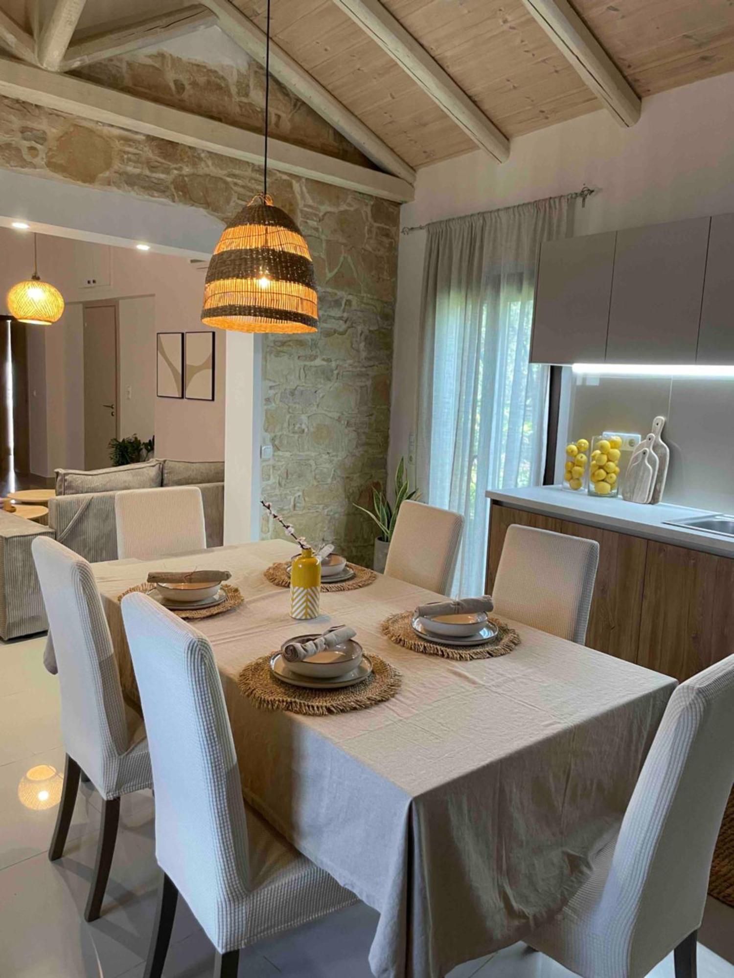 Villa Aspasia With Private Jacuzzi - Oasis Resort Kokkinos Pyrgos Eksteriør billede